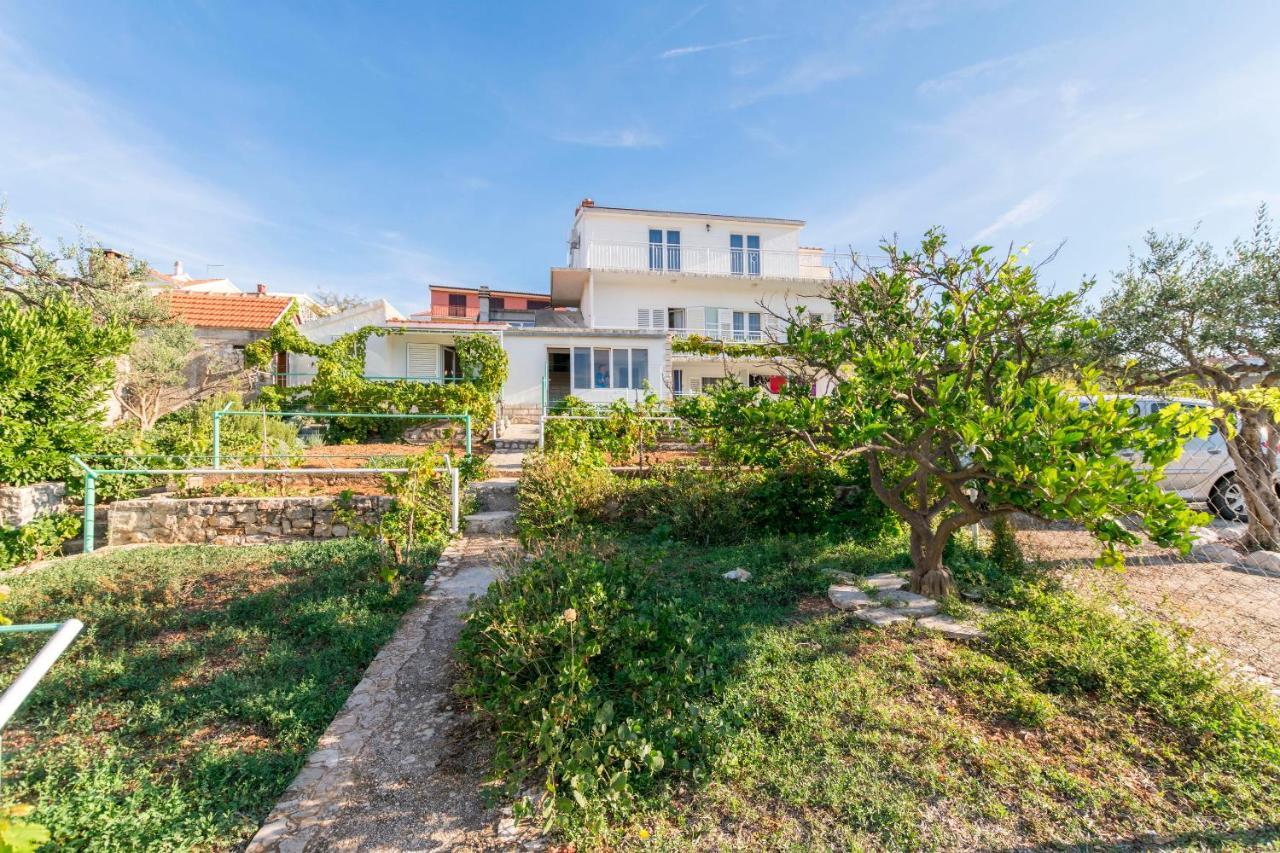 Apartma And Milka-jere